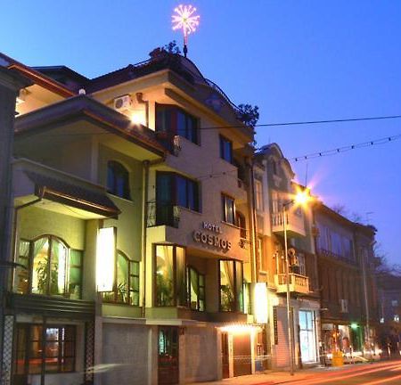 Hotel Cosmos Asenovgrad Ngoại thất bức ảnh