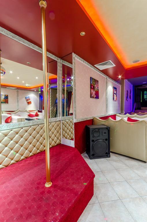Hotel Cosmos Asenovgrad Ngoại thất bức ảnh