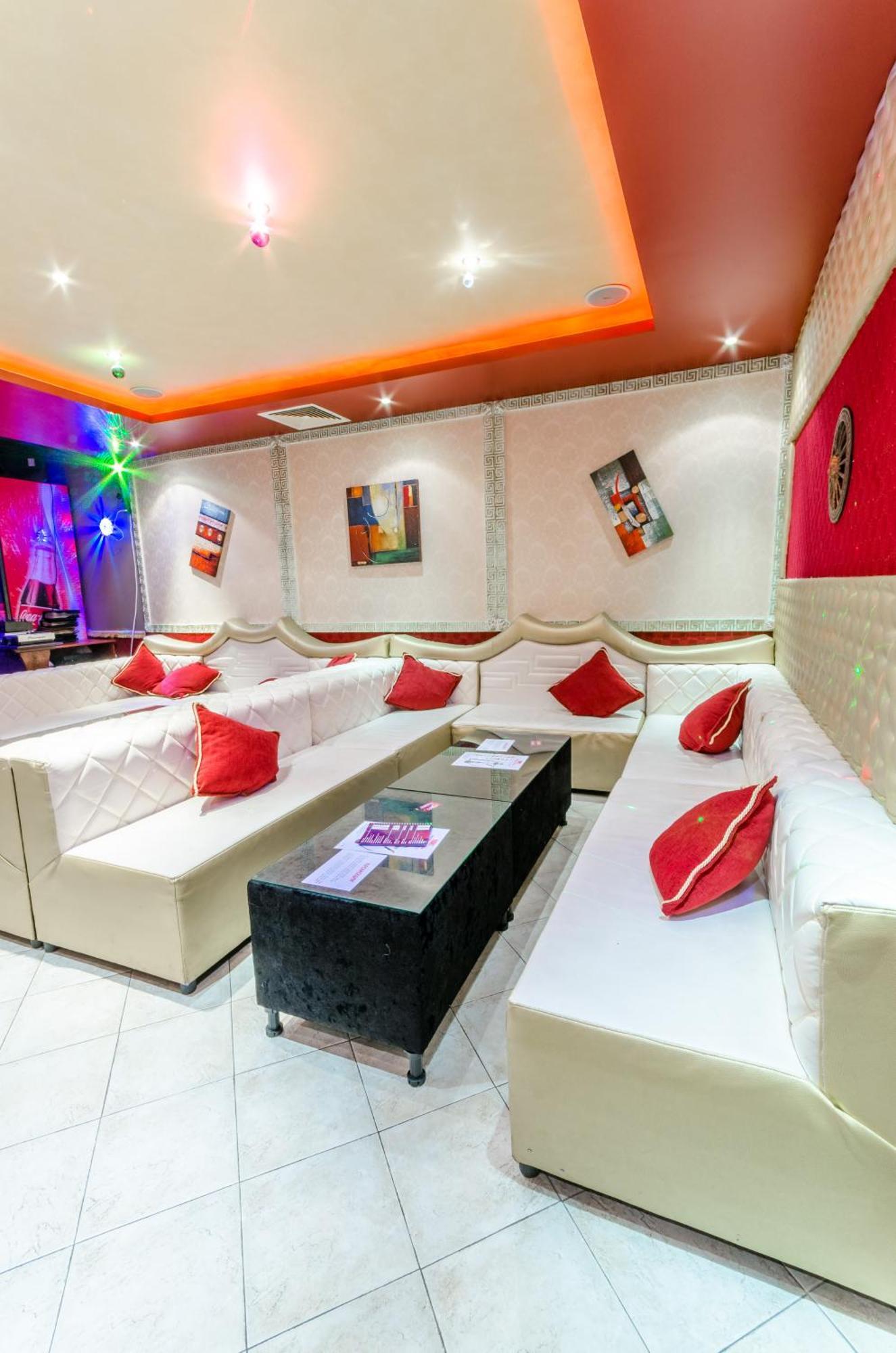 Hotel Cosmos Asenovgrad Ngoại thất bức ảnh
